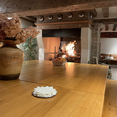Grande cour pour accueillir colloques, séminaires, conférences et parking à Pierrefitte-sur-Sauldre, près de Romorantin-Lanthenay (41)